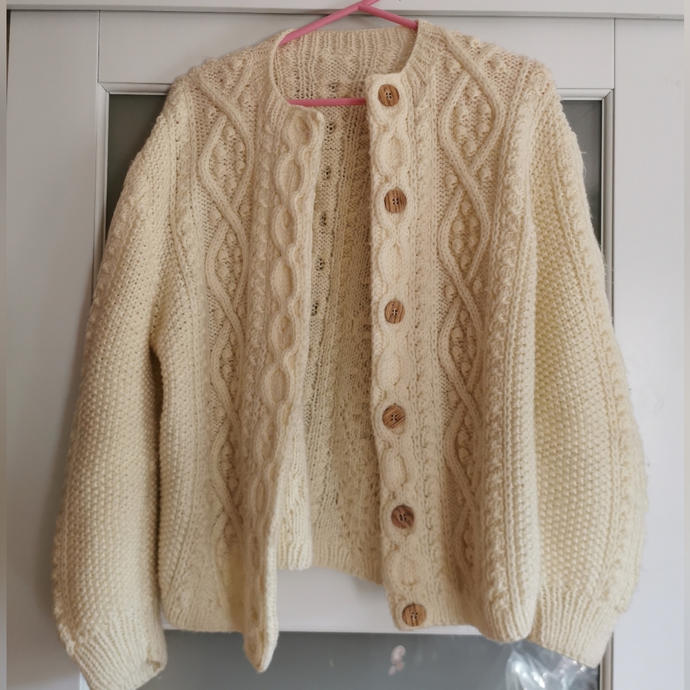 Cream Cable Knit Cardigan sweater womens M